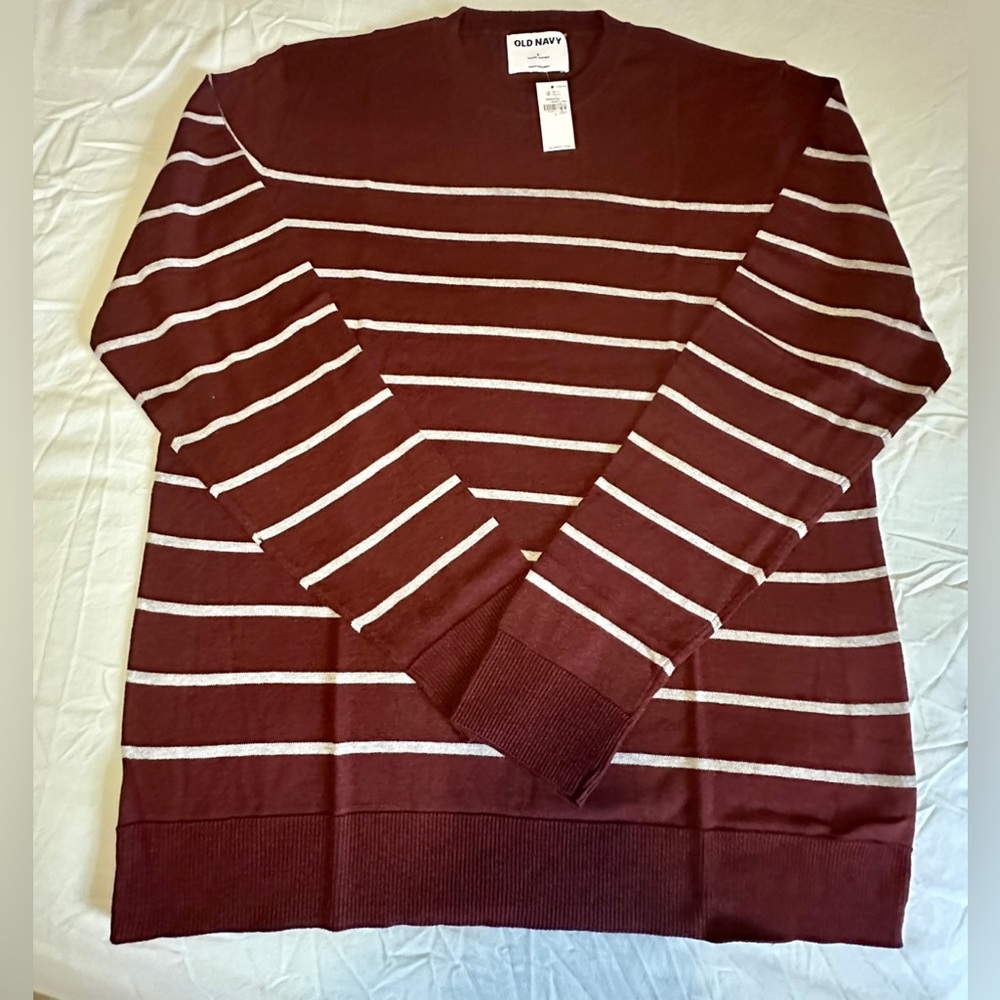 NWT Old Navy Mens Sweater Large Long Sleeve Crew Neck Red Gray Striped C…
